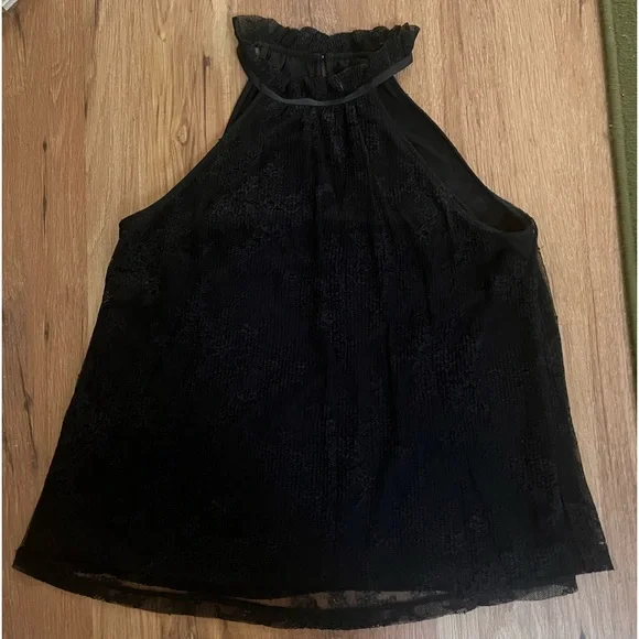 Express lace halter top, size M, NWT - Picture 2 of 4